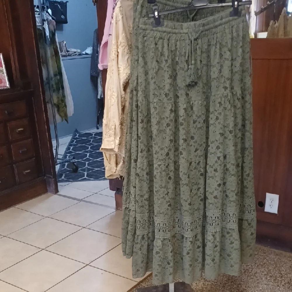 Chic Olive Lace Maxi Skirt - Picture 1 of 6